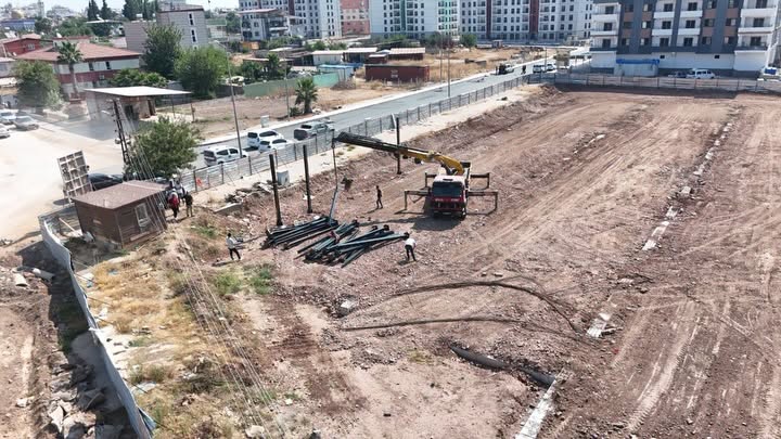 Kırıkhan’ın Yeni Çarşamba Pazarı Yükseliyor: Hatay’ın En Büyük Kapalı Pazarı Olacak