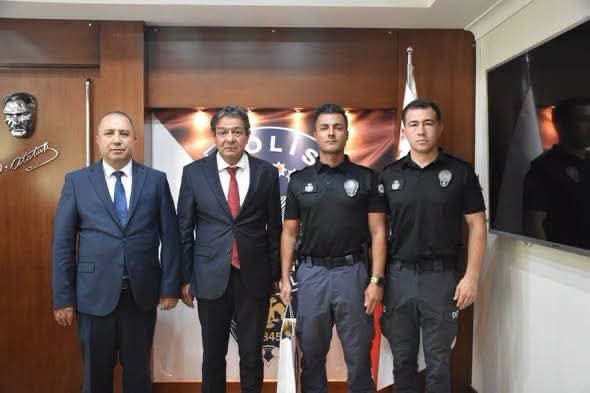 Arsuz’da Görev Yapan Kahraman Polislere Anlamlı Ödül