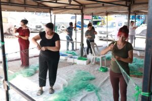 Samandağlı Kadınlar Balık Ağlarını Üretime Börüyor