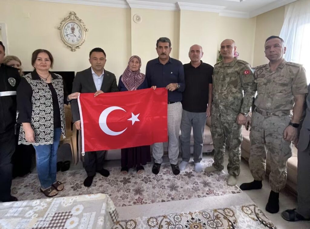 Şehit Dede Çolak Şehadetinin Yıl Dönümünde Dualarla Anıldı