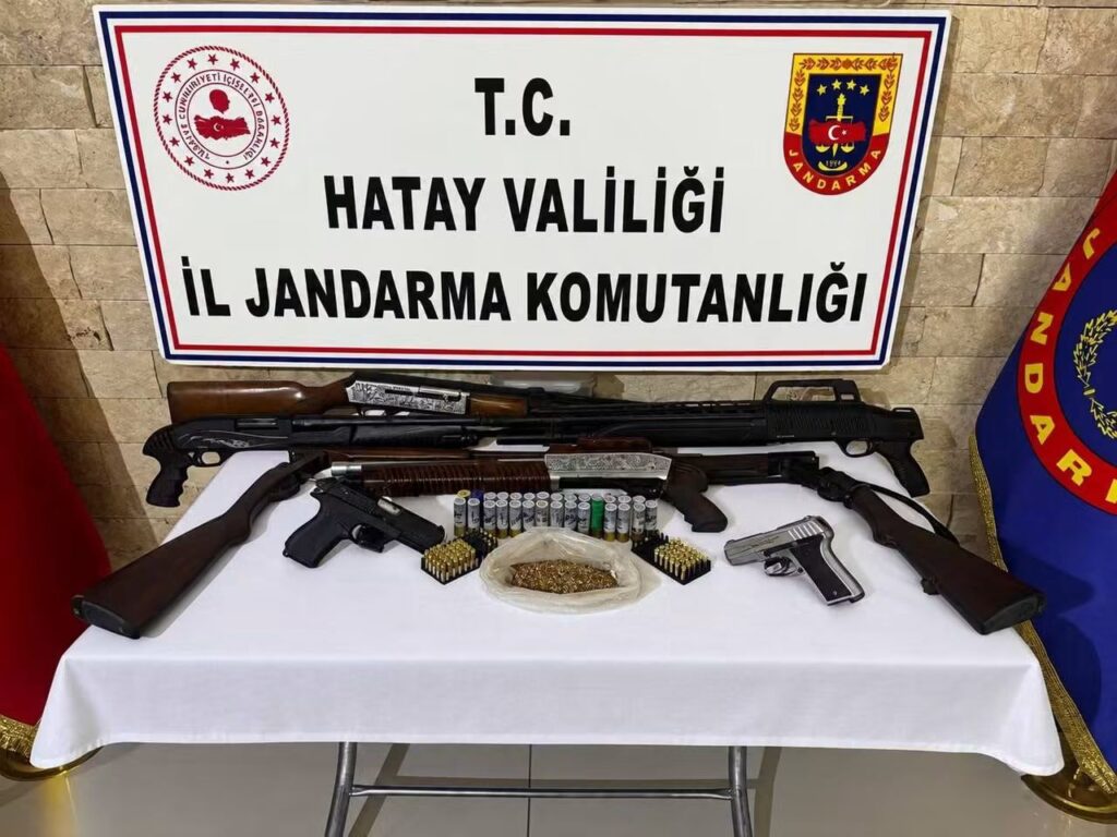 Hatay’da kuru sıkı tabancaları gerçek silaha dönüştüren şahıs yakalandı