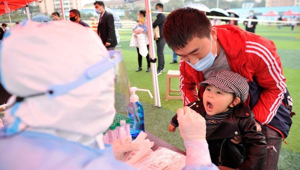 Çin’de beş gün içinde 10 milyon kişiye virüs testi yapıldı